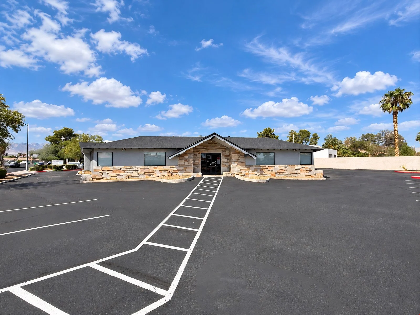 6312 W Cheyenne Ave
